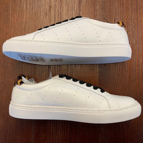 J.Crew | Classic Leather Sneaker | Leopard Tab | Size 7 - Picture 5 of 8